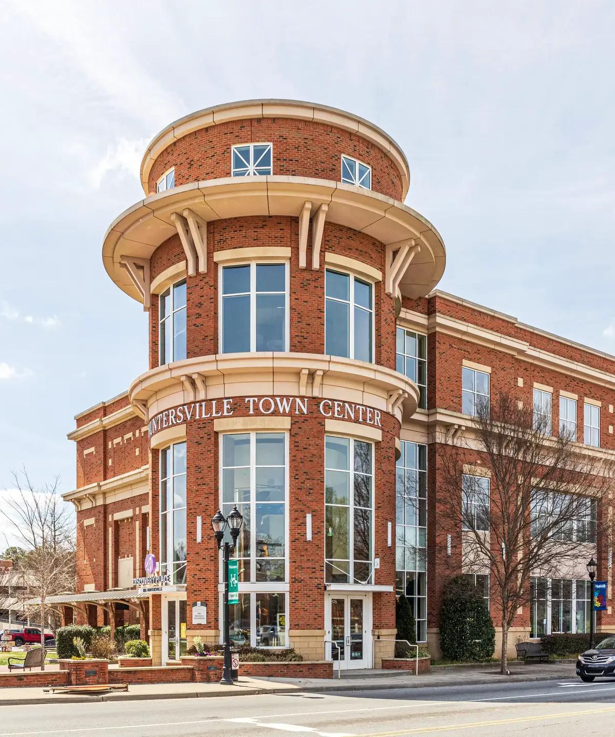 Hydralive Therapy Huntersville — recovery studio