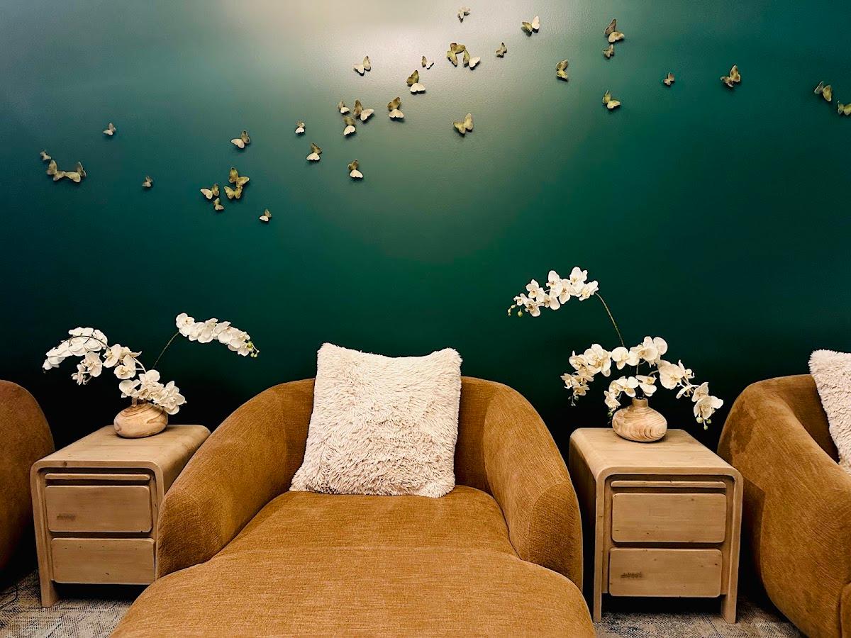 EvolvE Cryo + Facials — recovery studio