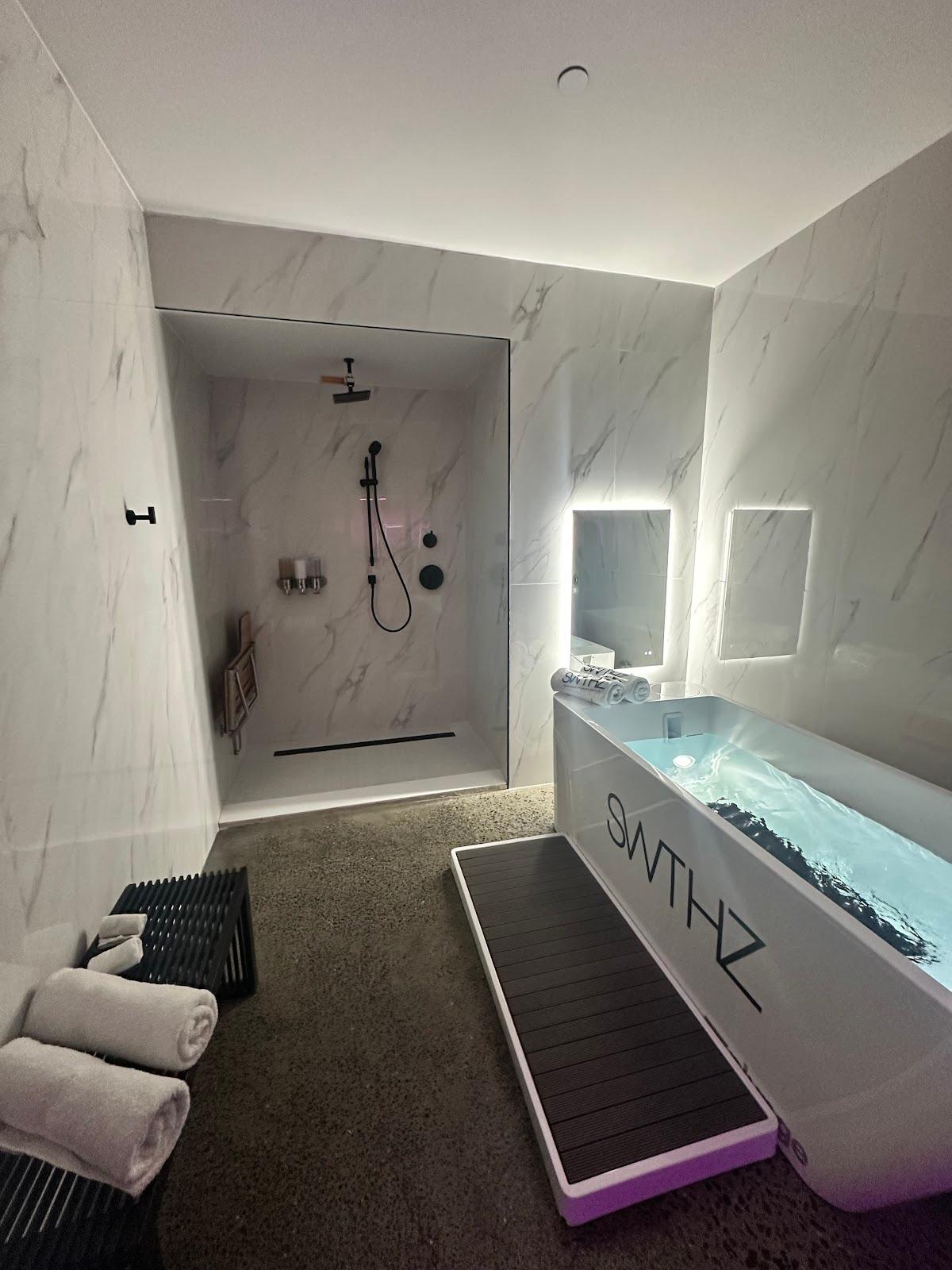 SweatHouz Roslyn Contrast Therapy Studio — photo 3
