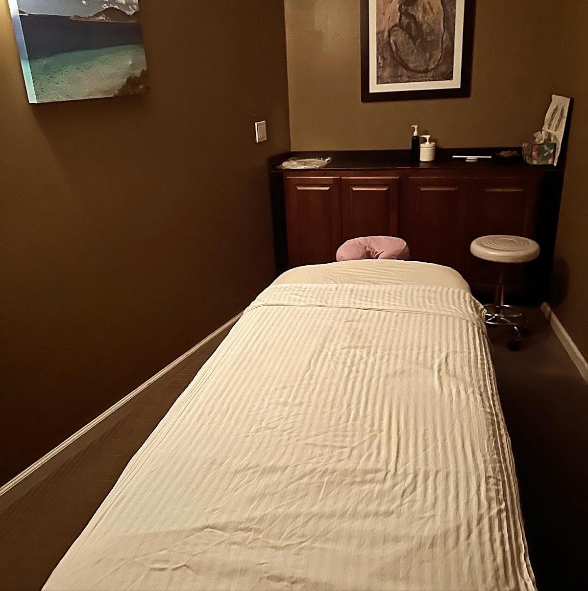 Relaxing Waters Spa — photo 2