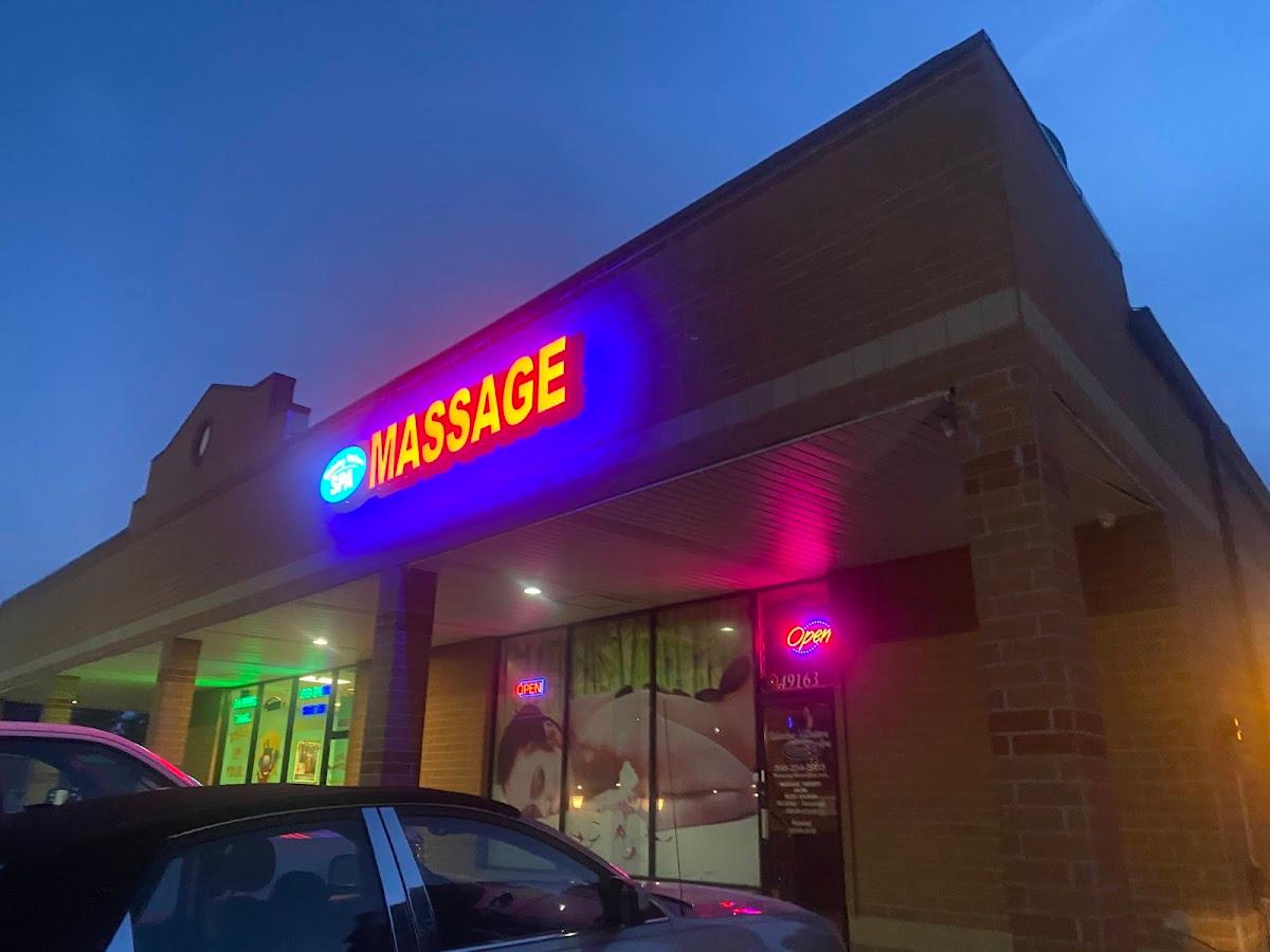 Relaxing Waters Spa — photo 3