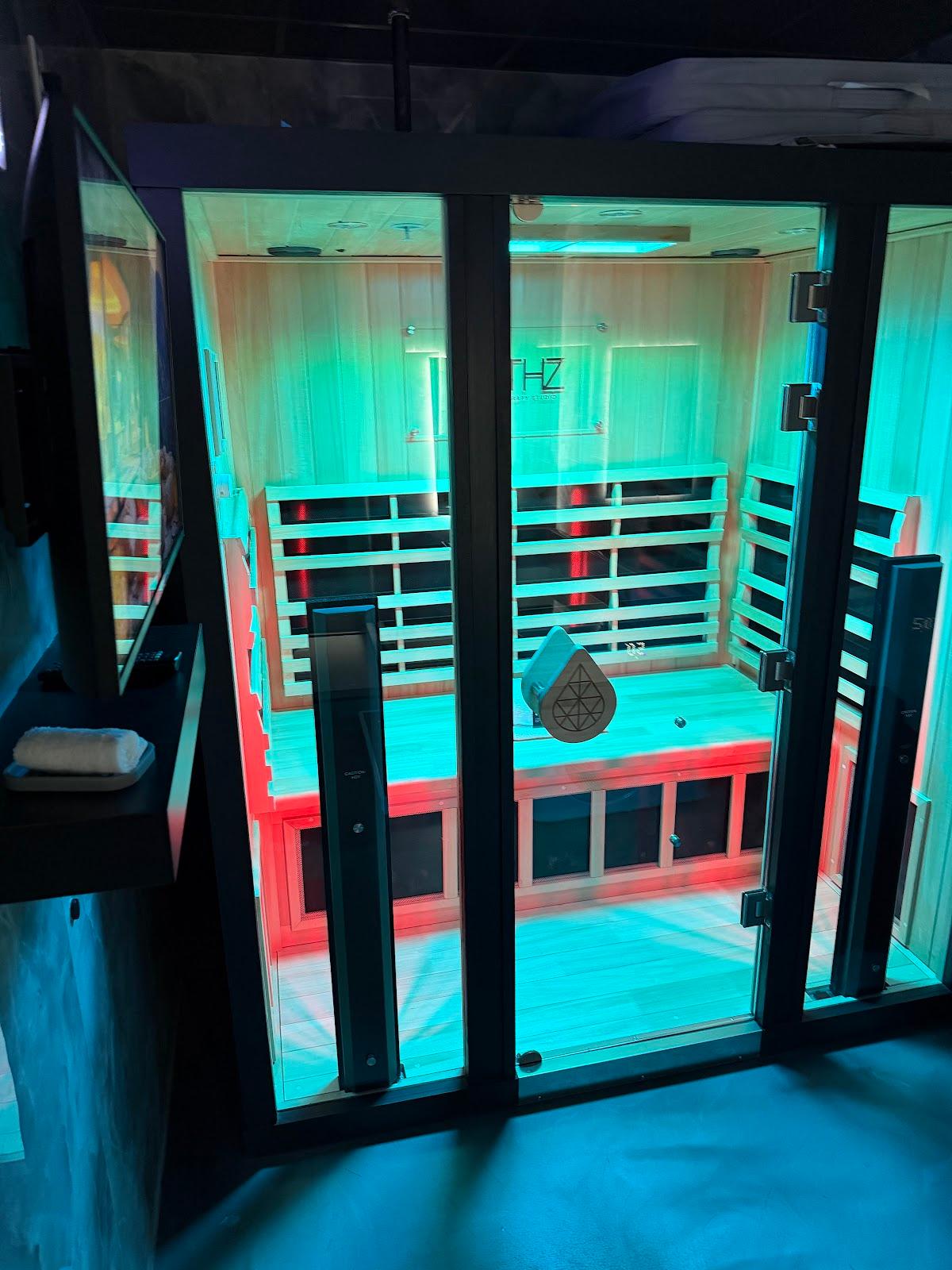 SweatHouz The Marina Contrast Therapy Studio — photo 3