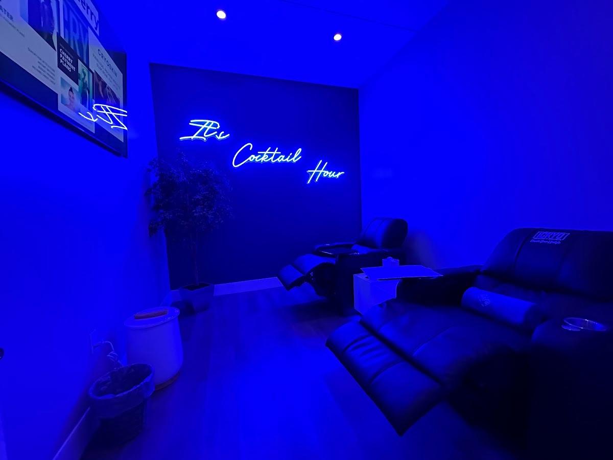 iCRYO Cryotherapy + iV Therapy + Body Sculpting + Red Light Therapy — photo 3