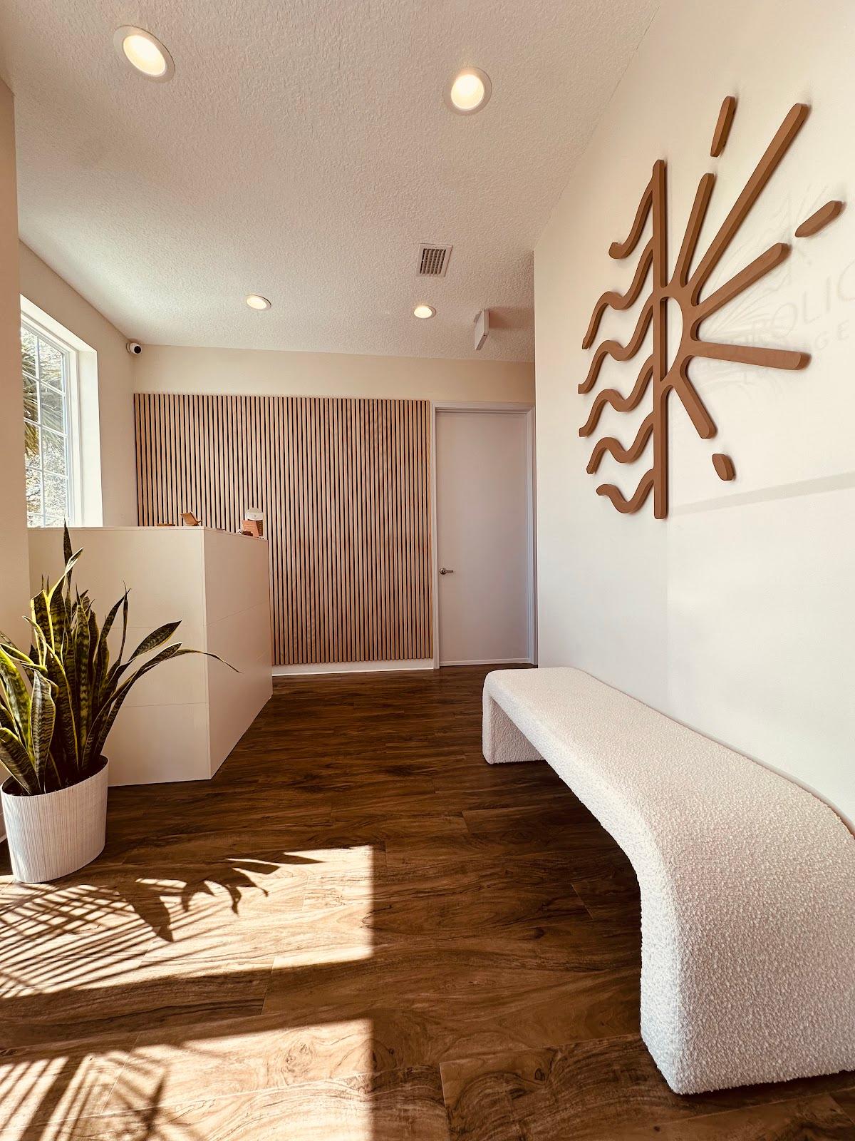 HydroLight Lounge — recovery studio