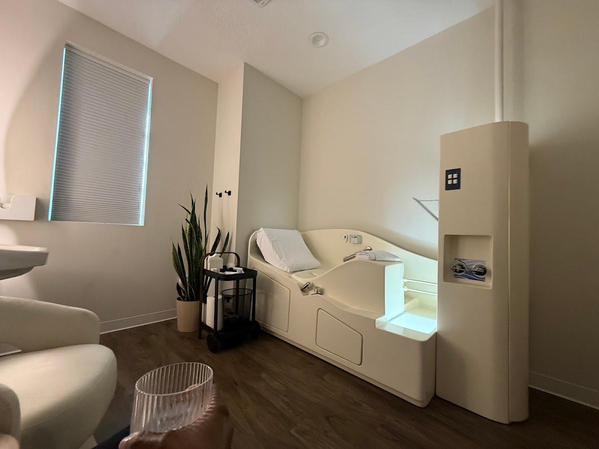 HydroLight Lounge — photo 2