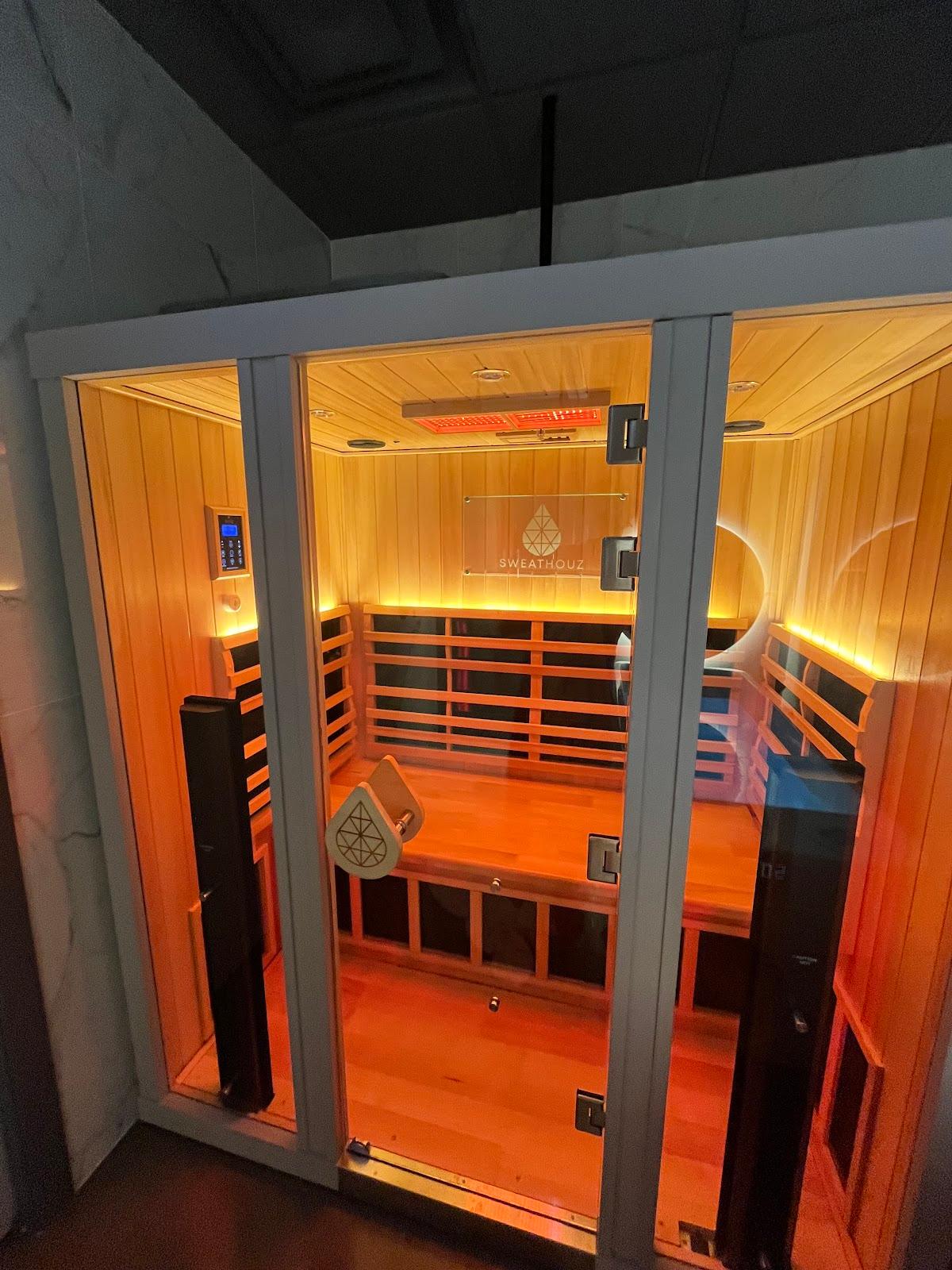 SweatHouz Ballston Contrast Therapy Studio — recovery studio