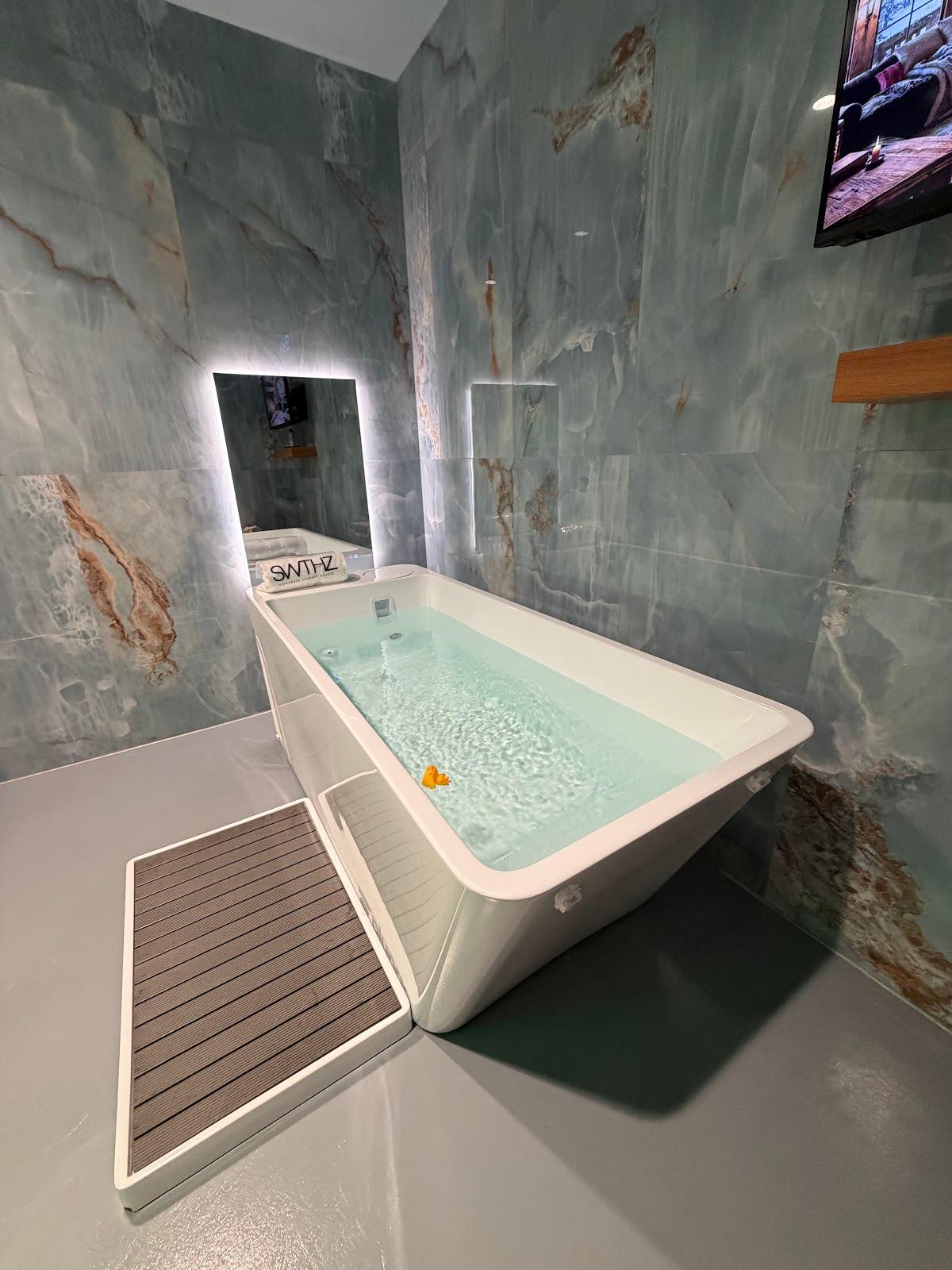 SweatHouz Aventura Contrast Therapy Studio — recovery studio