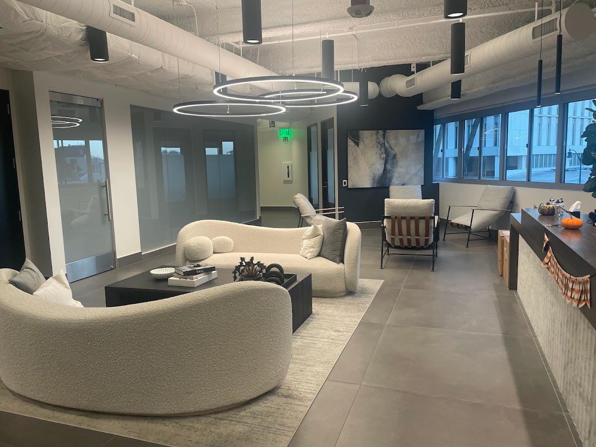 Recovery Studio Beverly Hills by Sergey Suvorov, CMT — photo 3