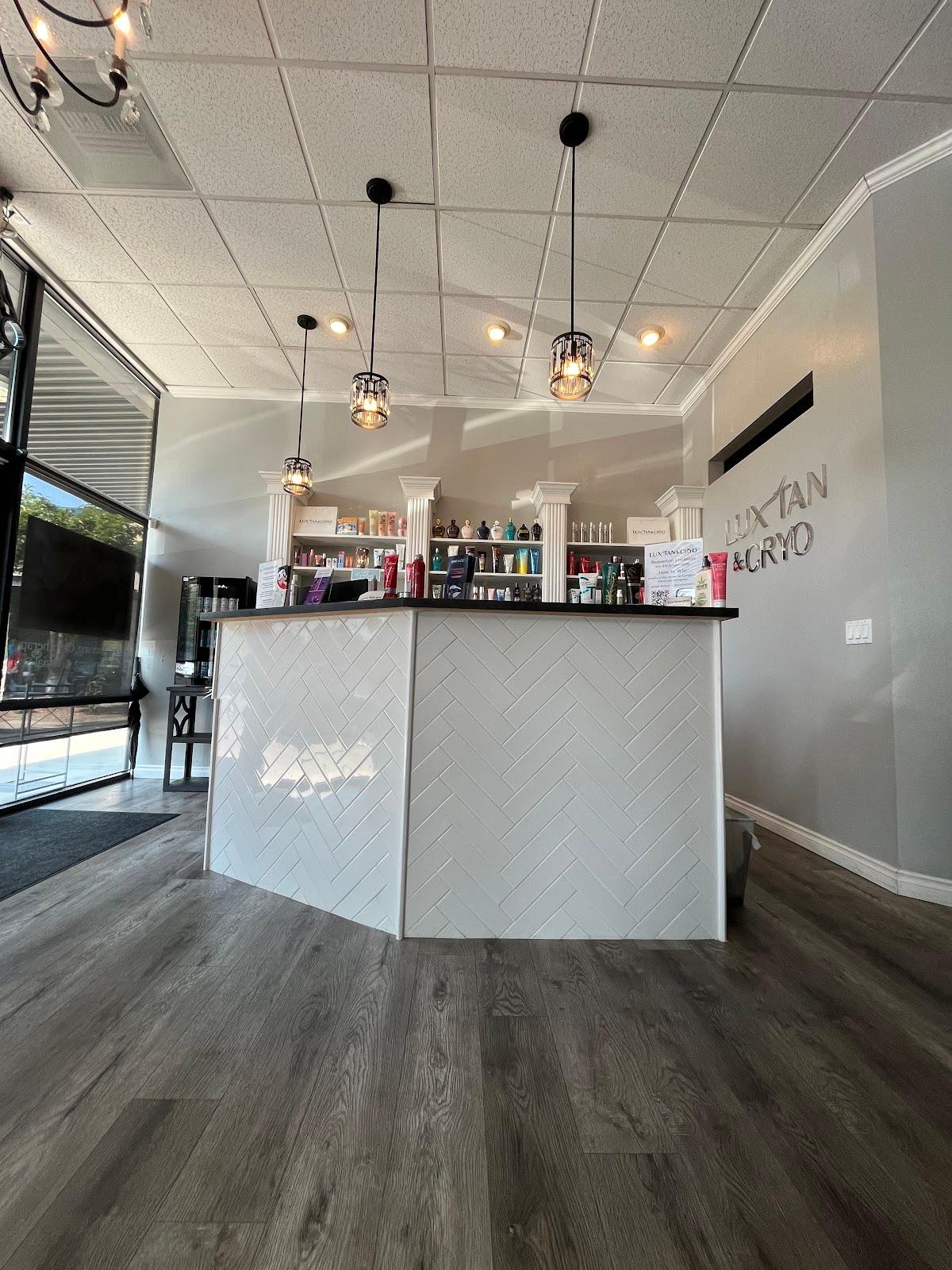 Lux Tan & Cryo - Airbrush, Facial & Body Contouring — photo 3