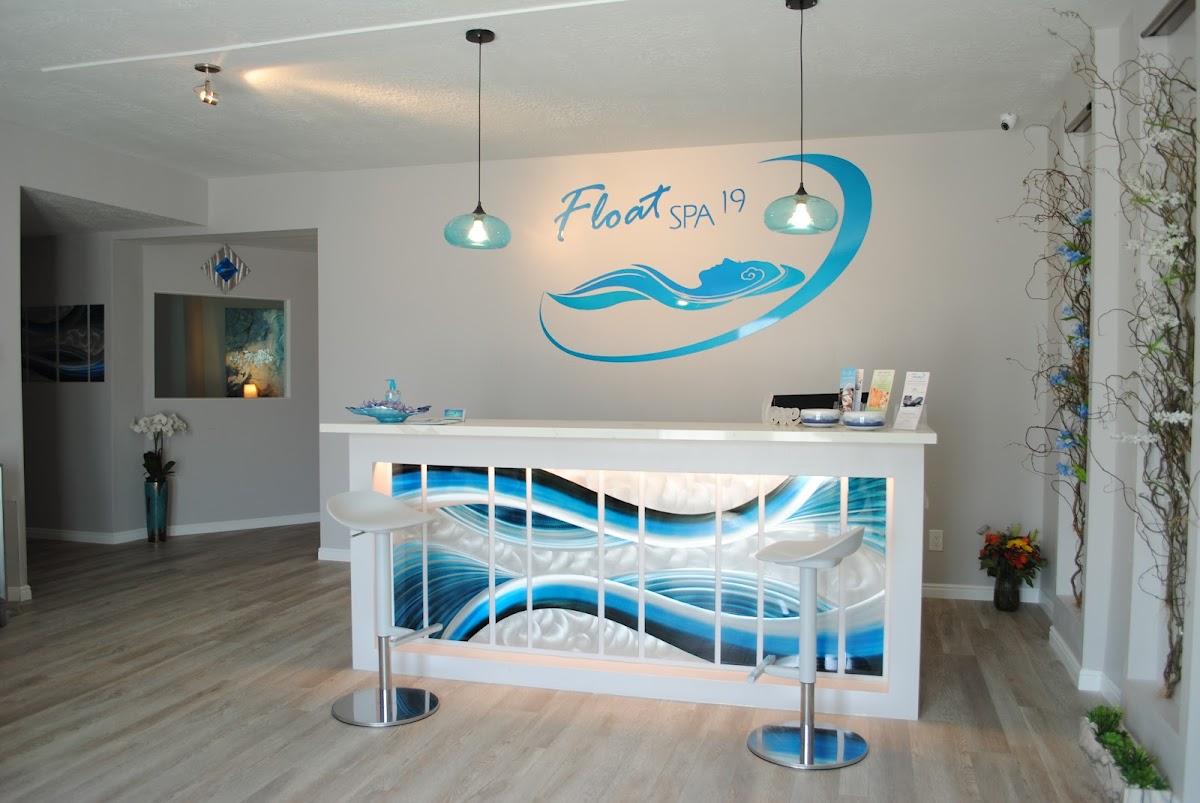 Massage Float Spa 19 — recovery studio