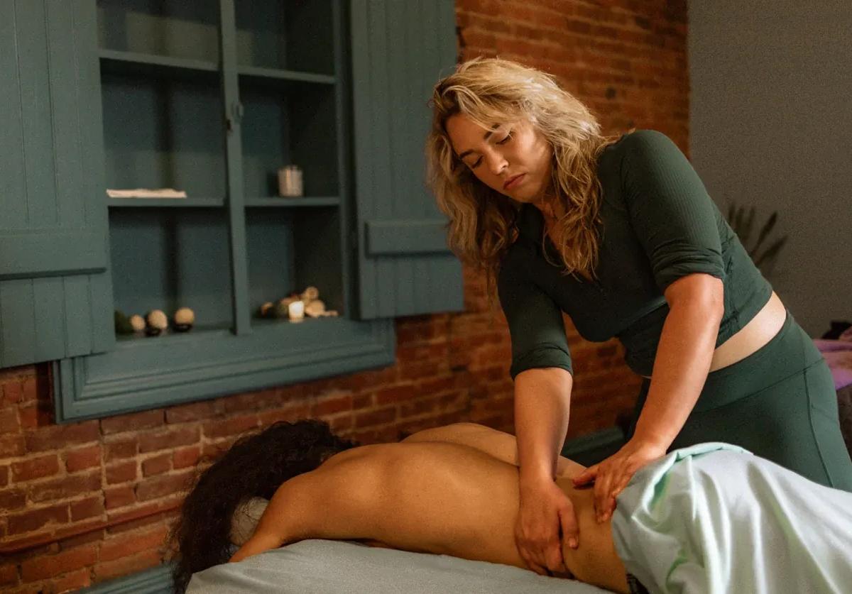 Urban Haven Cleveland Heights | Massage, Yoga, Cold Plunge, Sauna — photo 5